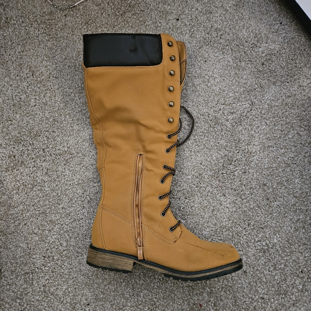 Nature Breeze Lauren Lace Up Boots